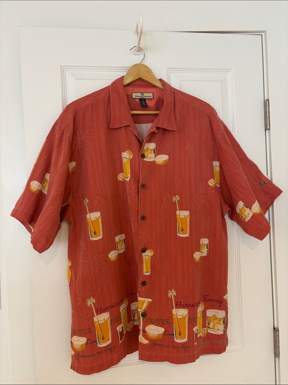 Tommy Bahama 100% silk camp shirt Tropical Cocktail wood button up size XL